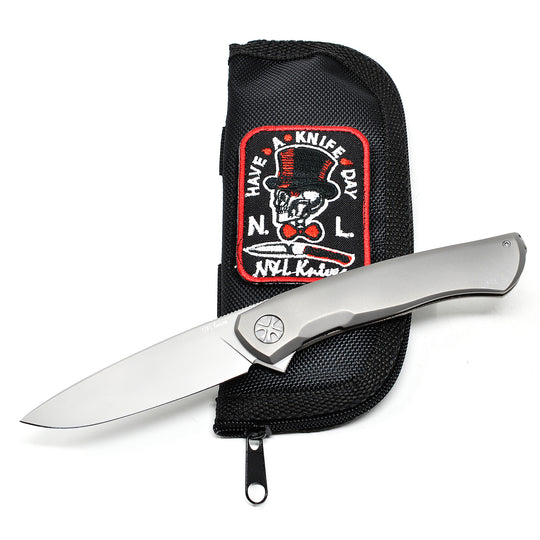 NoWa EDC knife with zipper pouch