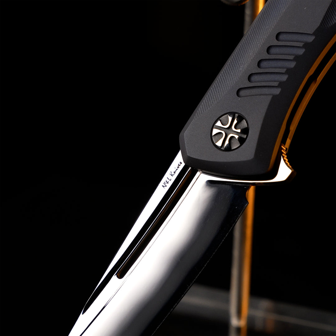 Custom pivot and titanium handle details