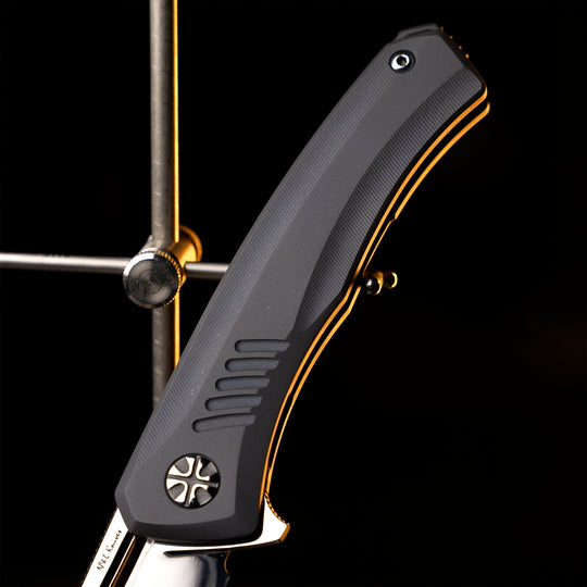 Titanium handle details on Aurum knife by NL Knives