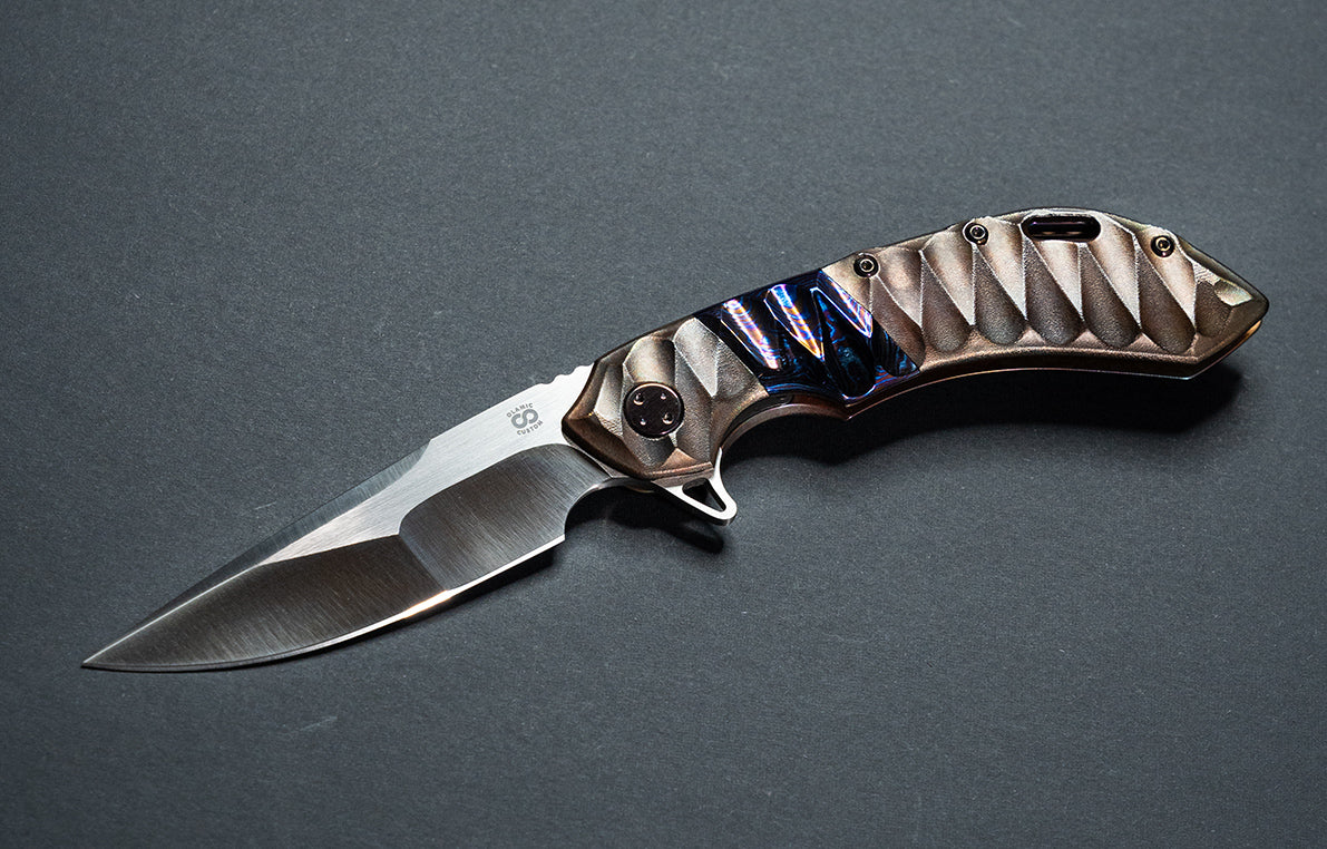 Olamic Wayfarer 27 custom folding knife