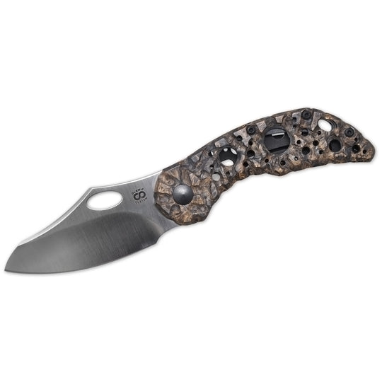 Olamic Busker Featherweight with Magnacut Semper blade and Aphotic Black Molten titanium handle – open view