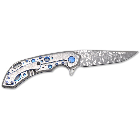 Olamic Wayfarer 247 with S90V Companto blade and Frosty titanium handle – open view of other side