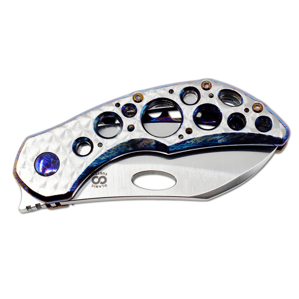 Olamic Busker Acid Rain holes close-up