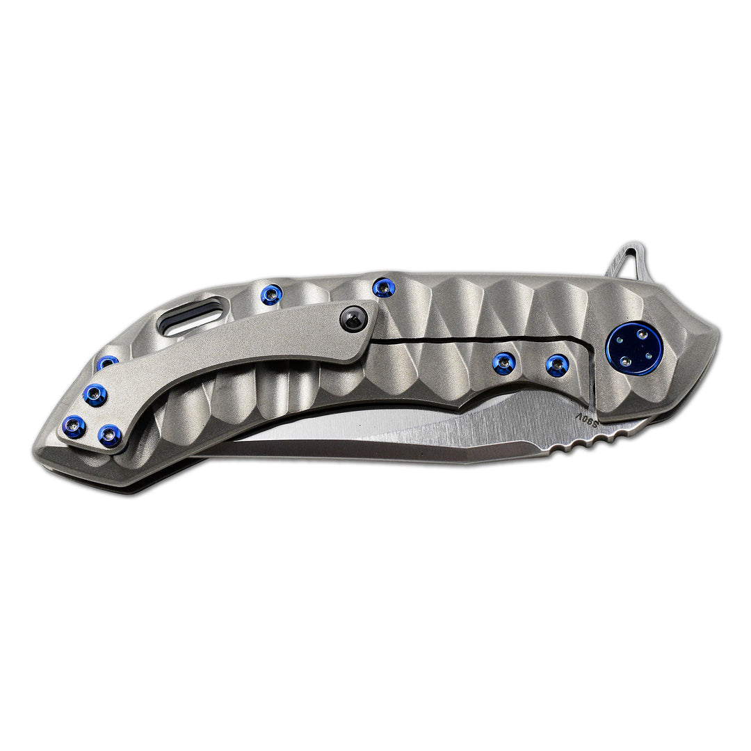 Olamic Wayfarer 247 folding knife, folded, pocket clip details