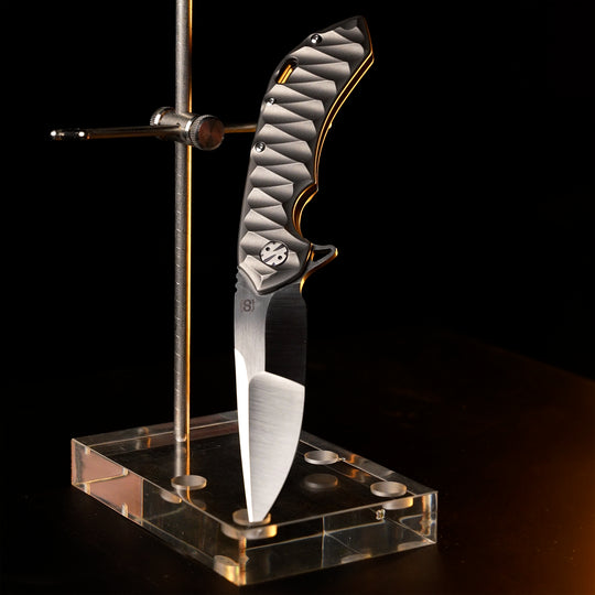 Wayfarer 247 Suna CTS-XHP folding knife on a stand