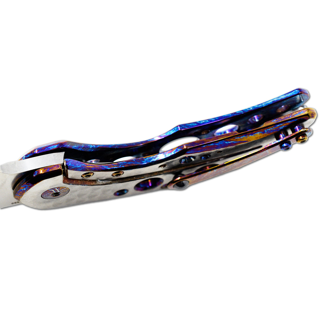 Liner lock and Entropic finish details