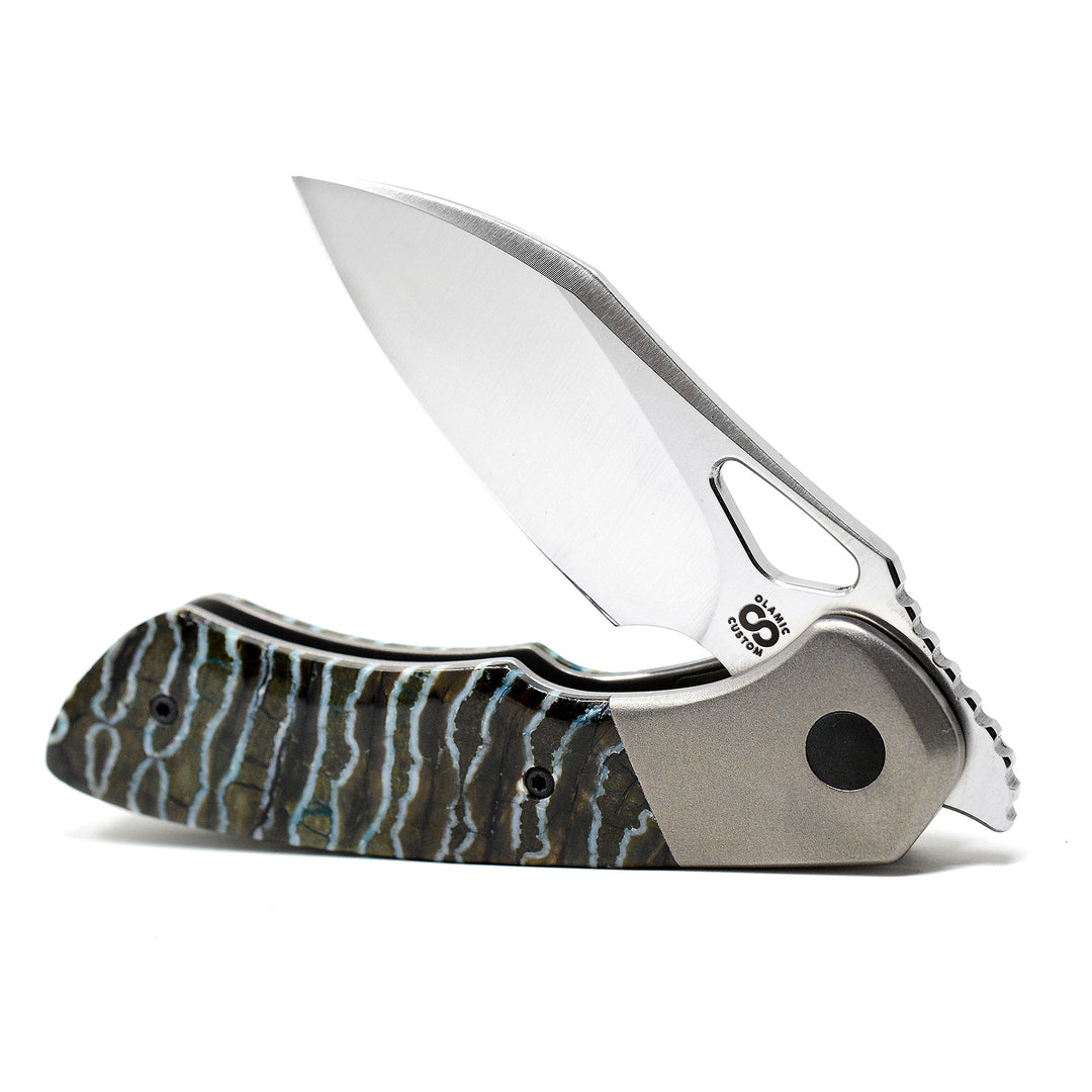 Olamic WhipperSnapper folding knife half folded
