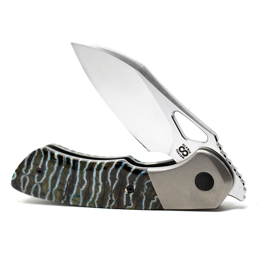 Olamic WhipperSnapper folding knife half folded
