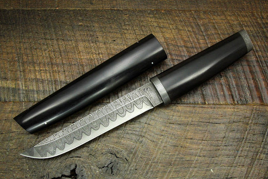 San Mai Tanto - custom damascus knife by Olamic Cutlery, picture from OlamicCutlery.com