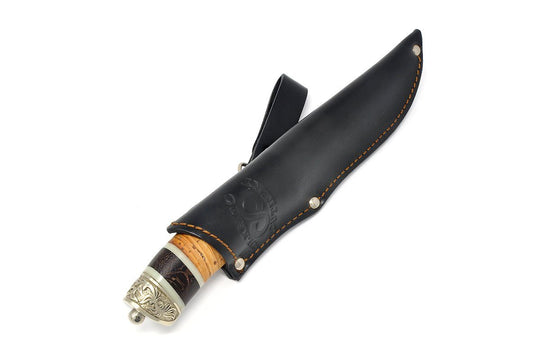 Suna by Olamic cutlery in the leather sheath