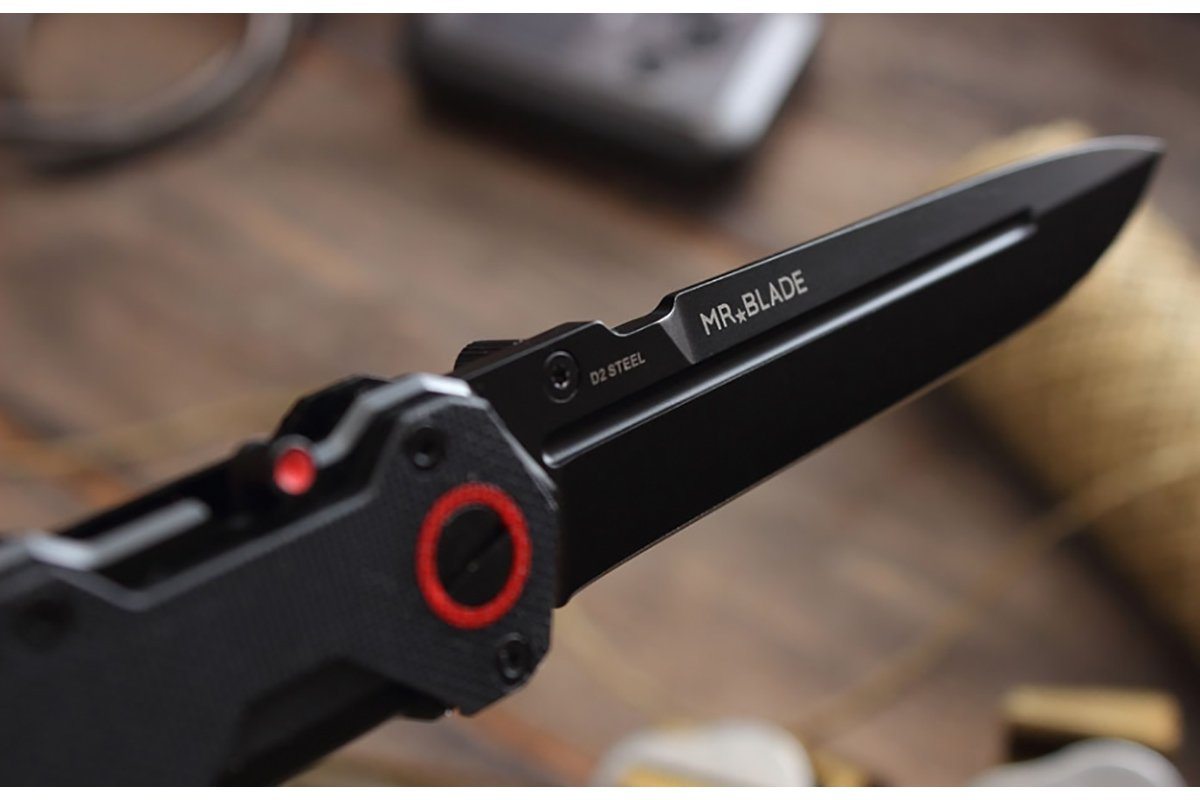 blade details on Mr Blade folding knife