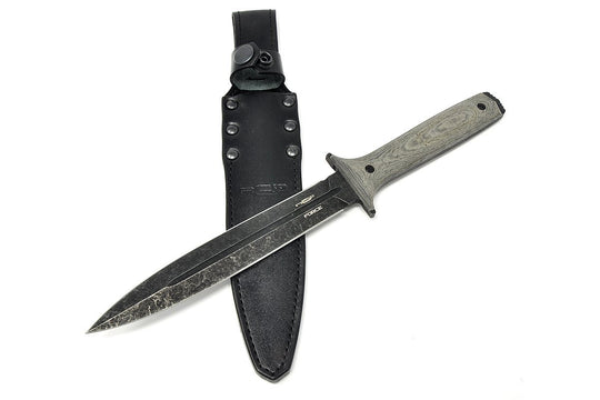 Knife comes with the leather sheath