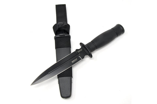 Knife comes with the hard shell sheath